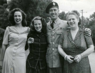 1944 Margaret, Rosemary, John & Irene MacGregor