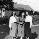 1948 Joan, Rosemary & Marg MacGregor